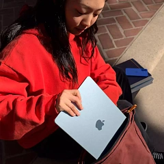 13-inch MacBook Air: Apple M4 chip with 10-core CPU and 10-core GPU, 24GB, 512GB SSD - Silver,Model A3240