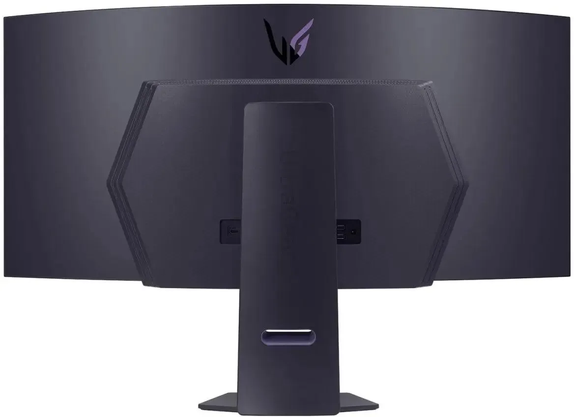45-дюймовый изогнутый игровой монитор UltraGear™ OLED  800R, 240Hz, 0.03ms (GtG), DisplayHDR True Black 400